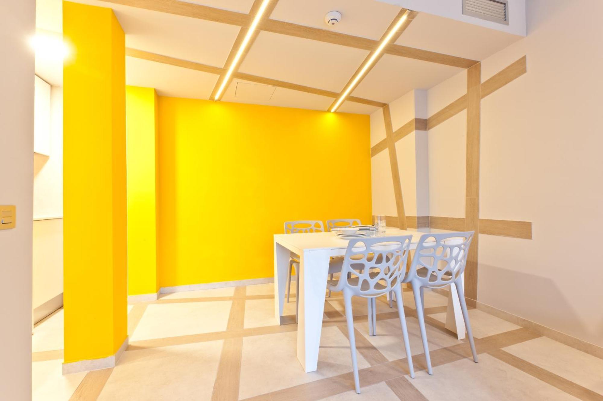 Ryans Ibiza Apartments - Only Adults Bilik gambar